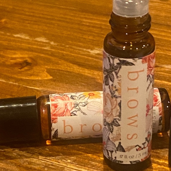 Eyebrow growth essential oil & argan roll on. 5 ml - Picture 13 of 13
